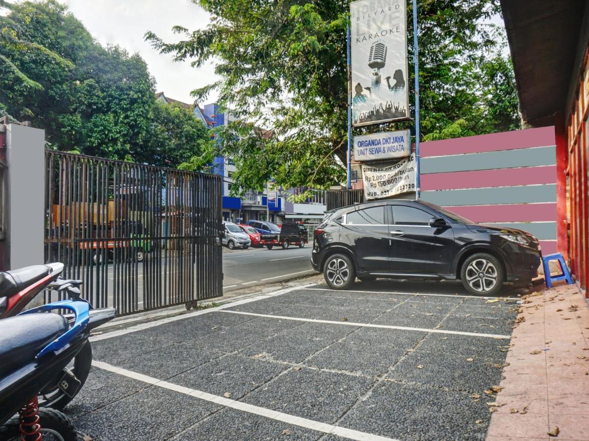 Oyo 90702 Wisma Tobana Kebayoran Mencil Exterior photo